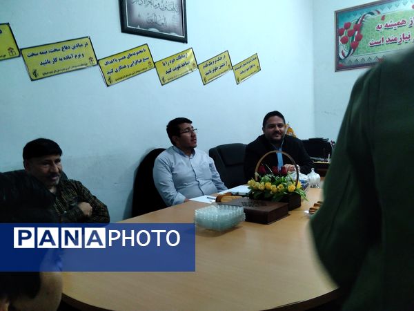 جلسه فرمانده واحدهای بسیج دانش‌آموزی در شهرستان خلیل آباد 