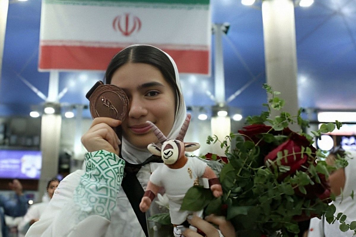 حمایت مدرسه و پشتکار کلید موفقیت من بود