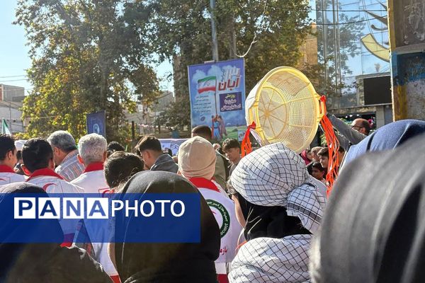 فریاد استکبار ستیزی از ورامین طنین انداز شد