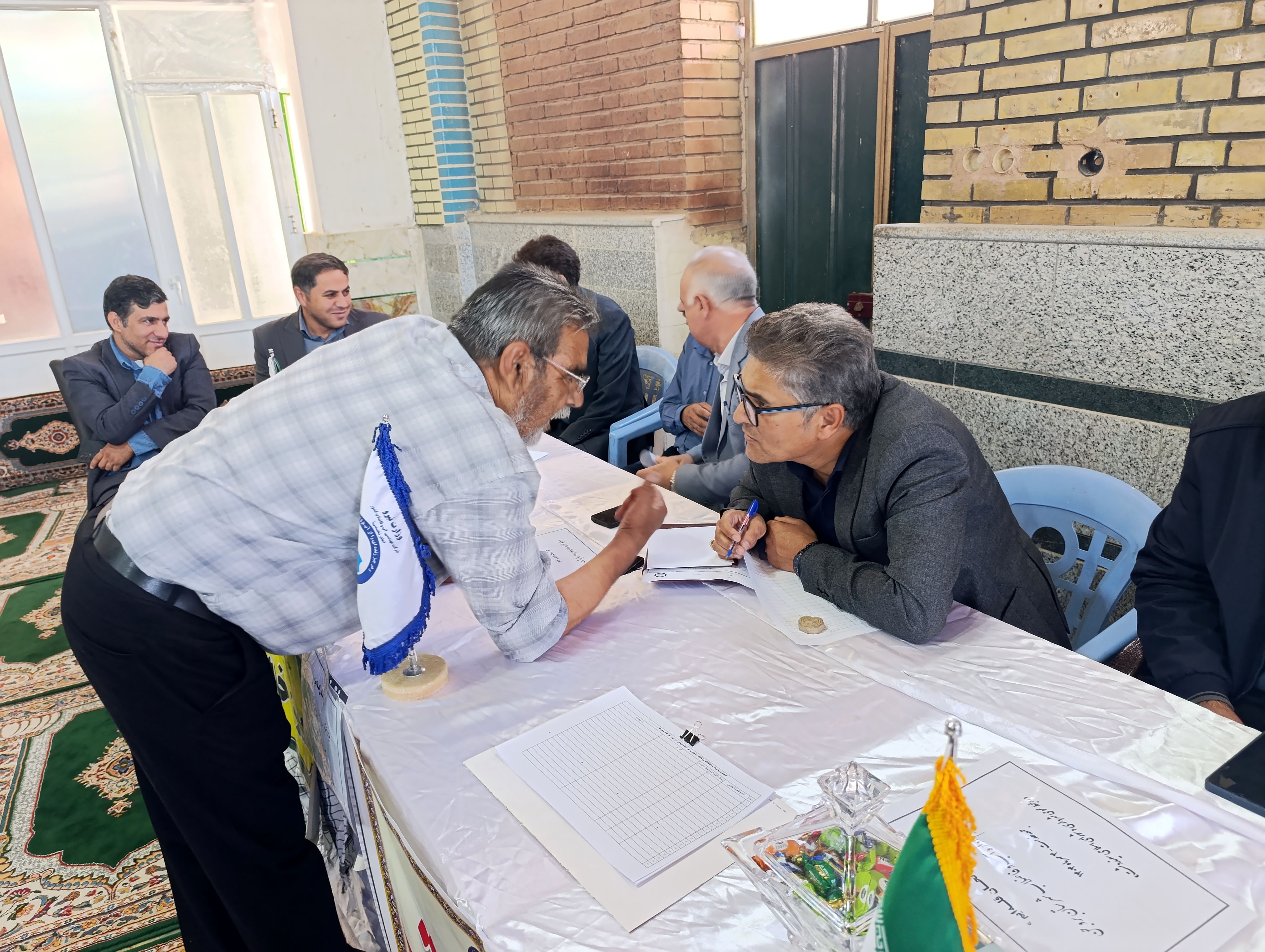 میز خدمت در شهر سفیددشت 