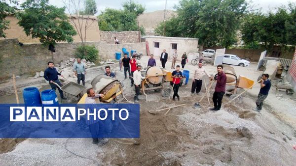 آغاز بتن‌ریزی مدرسه شهید ذوالفقاری در روستای احمد آباد