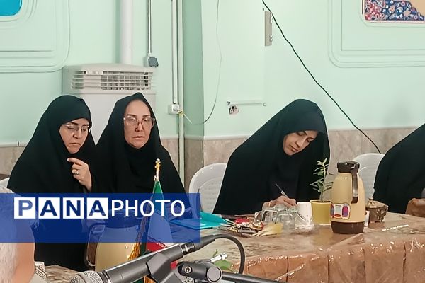 دومین جلسه مدیران متوسطه دوم نیشابور در دبیرستان ابوذر غفاری