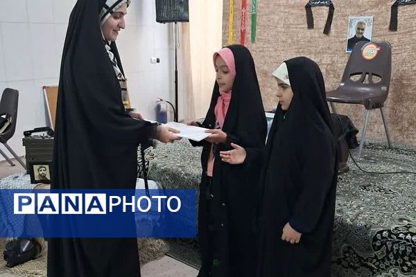 مراسم یاد بود شهدای خانم هشت سال دفاع مقدس در شهرستان رباط کریم
