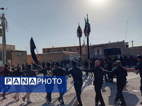 آیین سنتی"حسن - حسین"در روز اربعین حسینی در خلیل آباد