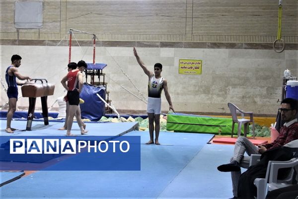 مسابقات انتخابی تیم ملی جوانان ژیمناستیک هنری در قم