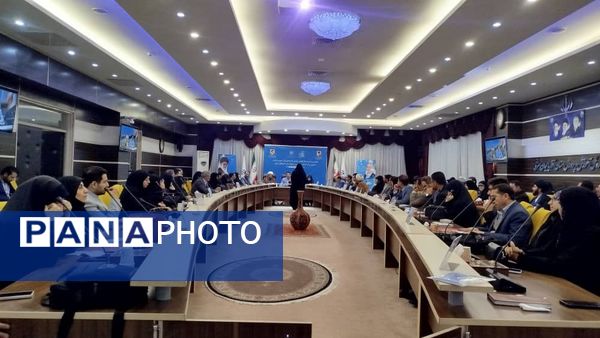 کارگاه توان افزایی کارشناسان قرآن، عترت و نماز و مدیران دارالقرآن‌های استان آذربایجان شرقی 