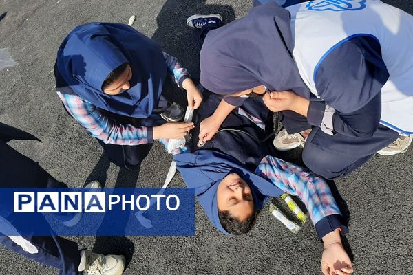 مانور سراسری زلزله و ایمنی در مدارس پردیس