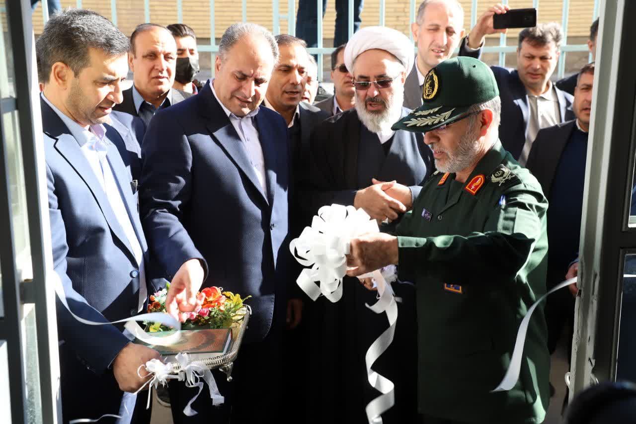 آیین بهره‌برداری از پروژه‌های عمرانی مرکز آموزشی استعدادهای درخشان شهید مدنی تبریز