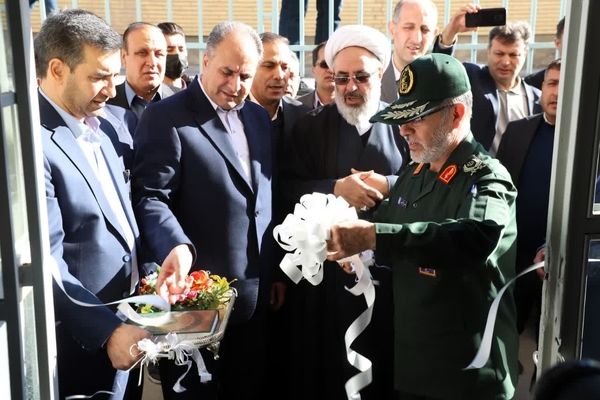 آیین بهره‌برداری از پروژه‌های عمرانی مرکز آموزشی استعدادهای درخشان شهید مدنی تبریز