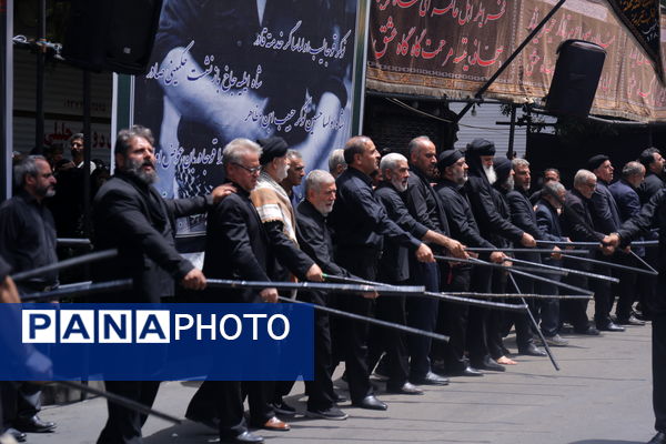ظهر عاشورایی شهر اولین‌ها