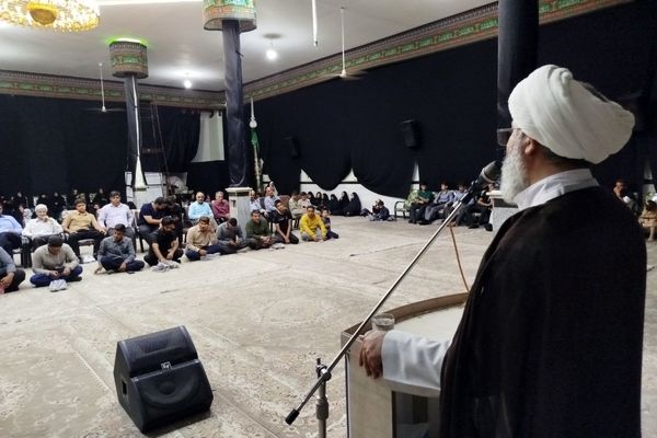 تجلیل از خادمان غدیر خم در کاشمر؛ از 110 دیگ تا ارادت خالصانه