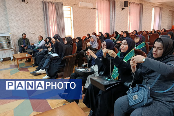 برگزاری کارگاه آموزشی ویژه مربیان پیشتاز ناحیه ۴ شیراز 