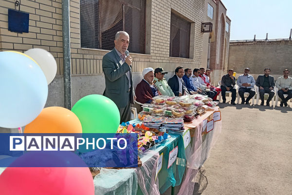 حضور مسئولان شهرستان جعفرآباد قم در دبستان حضرت زینب(س)