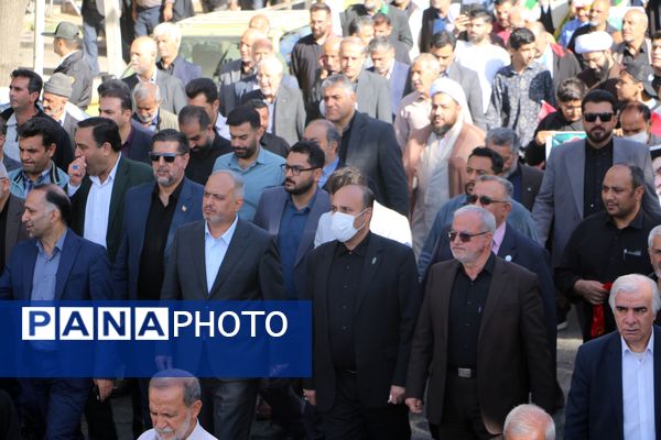 فریاد استکبار ستیزی از ورامین طنین انداز شد