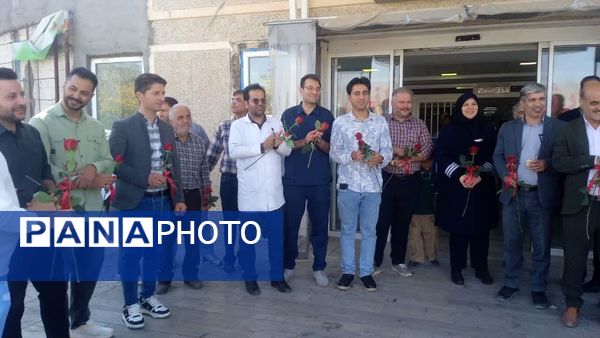 قدردانی پیشتازان دبستان شهید نجفی فدافن از پرستاران بیمارستان حضرت ابوالفضل