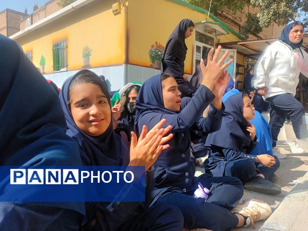 مراسم ولادت حضرت زینب و روز پرستار در دبیرستان میرزا جعفر سروقد 