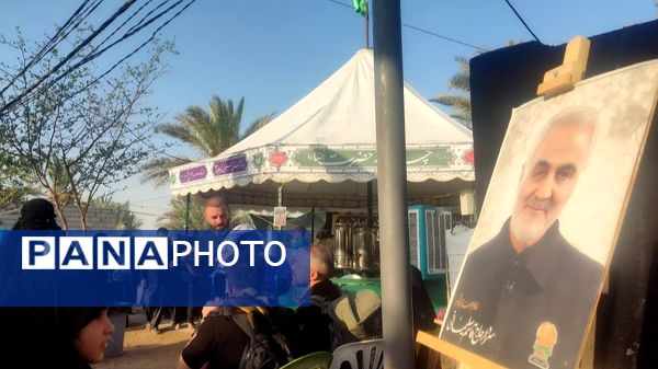 پیاده روی پرشور اربعین حسینی از جاده نجف تا کربلا