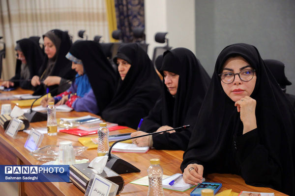  گردهمایی کارشناسان مسئول امور زنان و خانواده آموزش‌ و پرورش