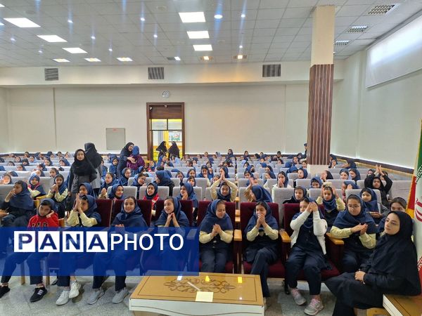 فریاد آزادی و همبستگی در دبستان آرمینه مصلی‌نژاد