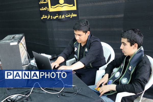 تلفیق فرهنگ، خدمت و نشاط در مسیر زائران رضوی