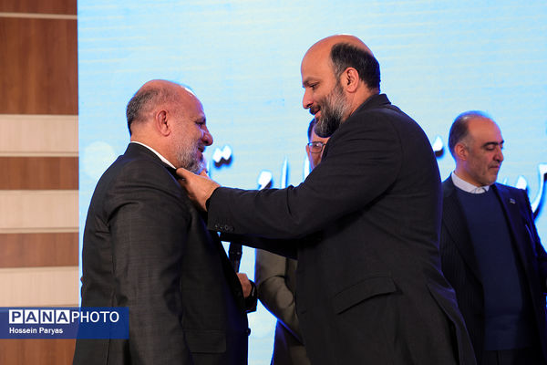 همایش مدیران بنگاه‌های اقتصادی در راستای حمایت از نهضت توسعه عدالت در فضاهای آموزشی و پرورشی مدرسه‌سازی