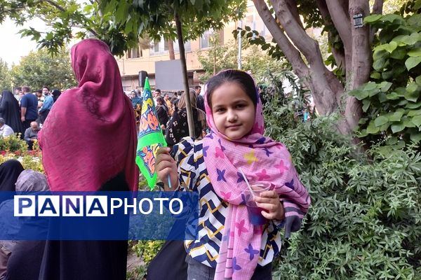حال و هوای گذر فرهنگی چهارباغ در روز عید غدیر