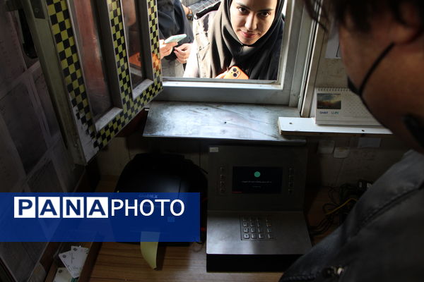 بازدید اصحاب رسانه از پروژه‌های شهرداری یزد در قالب «اتوبوس خبر»