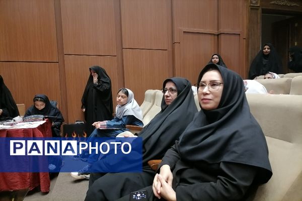 تقدیر از ستارگان علمی، فرهنگی و ورزشی دختر به‌مناسبت دهه کرامت