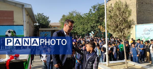 جشن آغاز سال تحصیلی جدید در مدرسه شهدای فرهنگی شهرستان شیروان