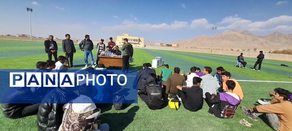 استعدادیابی دختران و پسران ورزشکار در زاوه