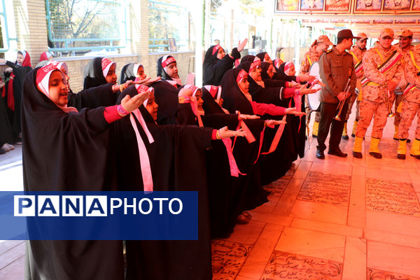 جشن دانش‌آموزی سالروز تولد شهید مهدی هندویان