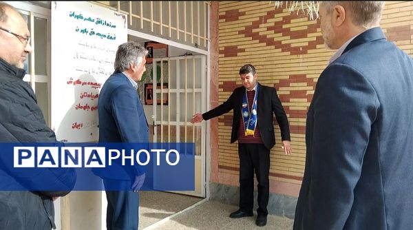 بازدید مسئولان سازمان دانش‌آموزی آذربایجان شرقی از مدارس تمام تشکیلاتی اهر