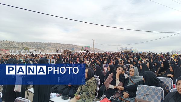 مراسم گرامیداشت شهدای ایل خزل 