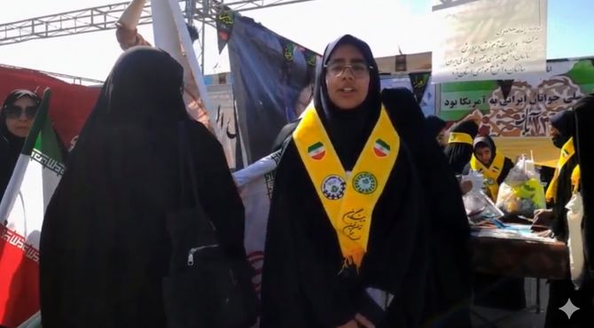 ۱۳ آبان در یزد؛ تجلی غیرت انقلابی دانش‌آموزان در میدان امیرچخماق