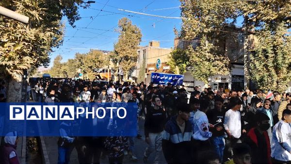 روز ۱۳ آبان: درخششی دیگر در تاریخ شهرستان سلسله با راهپیمایی دانش‌آموزان و مردم