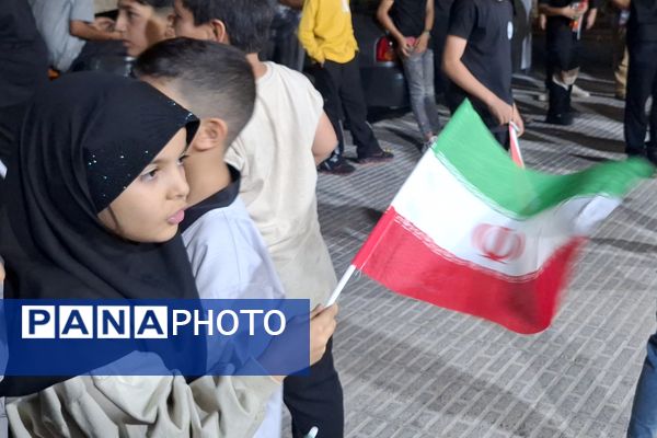 راه را باز نمایید...محرم آمد