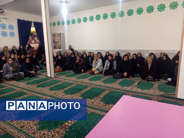 اولین جلسه انجمن اولیا در دبستان سمیه 