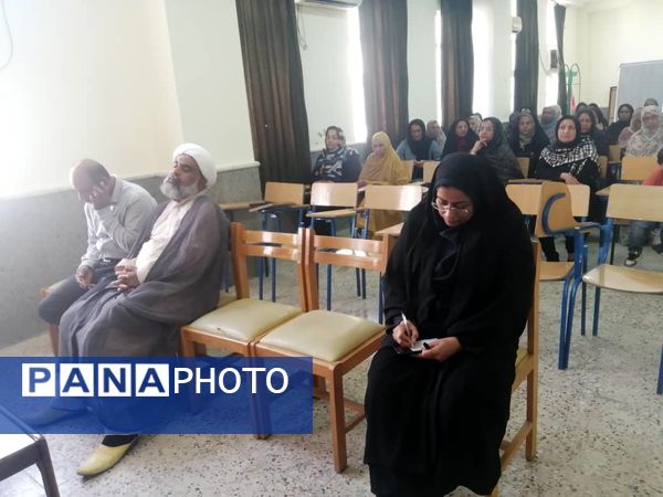 انتخابات انجمن اولیا و مربیان در دبیرستان علی سایانی فین