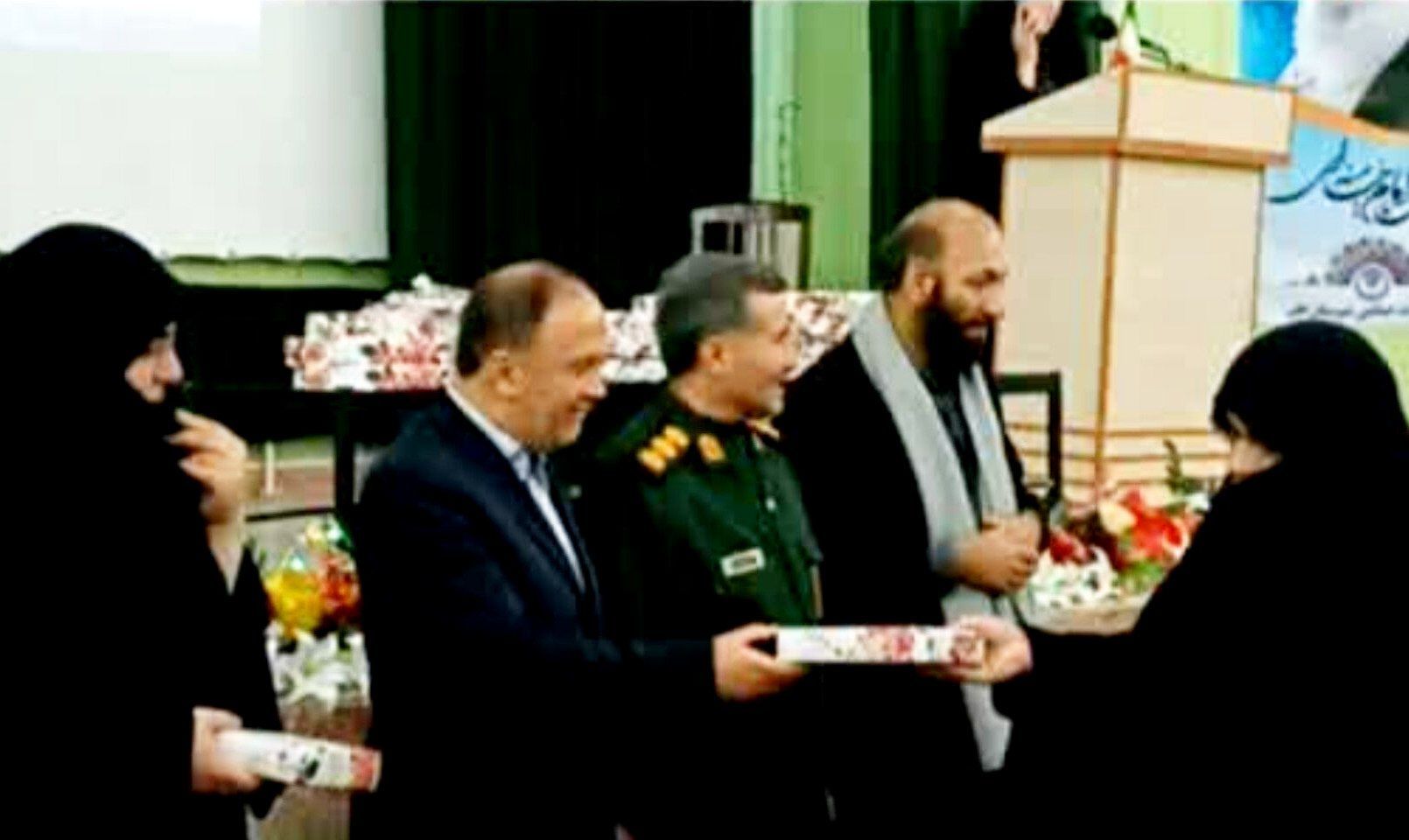 حضرت زهرا (س) قله فضیلت زنان جهان است 