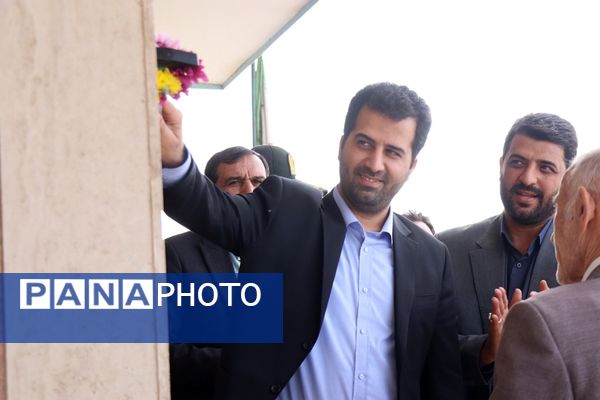 آیین گرامیداشت مقام معلم و به صدا درآوردن زنگ سپاس معلم در مدرسه شهید مرادی و شهید کلانتری پاکدشت