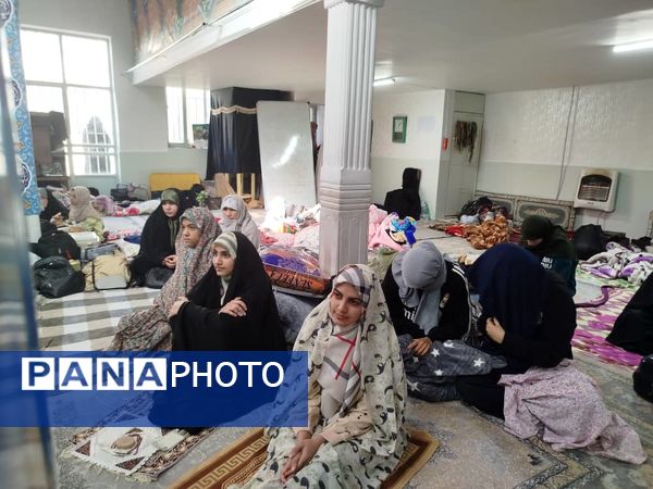 آینه‌های نور: لحظاتی سرشار از صمیمیت و گفتگو در اعتکاف دانش‌آموزی