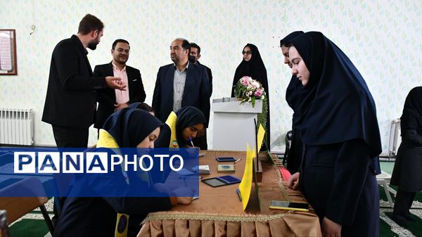بیست‌وهشتمین دوره انتخابات شورای دانش‌آموزی در مدرسه هدف فیض‌آباد