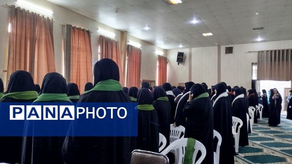 نواخته شدن زنگ ایثار و شهادت در دبیرستان شاهد خاندان قفلی ناحیه ۷