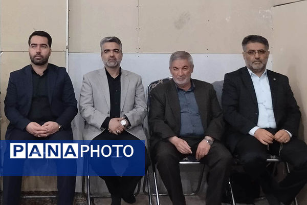 تجمع دانش‌آموزی شهرستان پیشوا در راستای محکومیت جنایات رژیم صهیونیستی اسرائیل