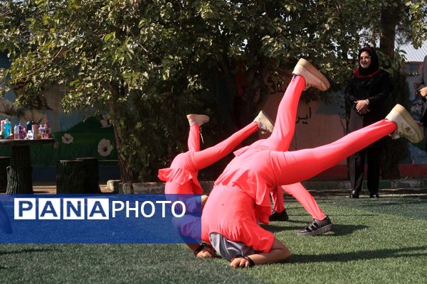 برگزاری المپیاد ورزشی درون مدرسه‌ای در بهارستان‌دو