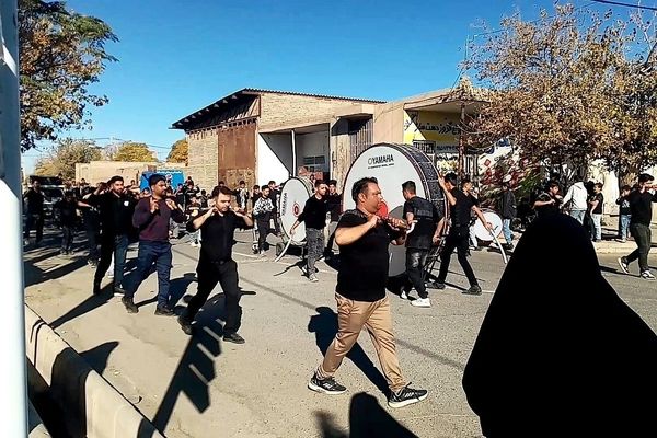 برپایی هیئت حسینی به مناسبت شهادت حضرت زهرا در روستای ارغا