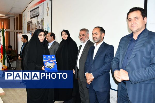 مراسم تجلیل از مدیران و رتبه‌های برتر کنکور ۱۴۰۴ در شهرستان مه‌ولات