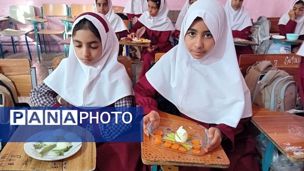 جشن رنگارنگ کودک و تخم‌مرغ در دبستان استقلال حاجی‌آباد؛ شادی، خلاقیت و تغذیه سالم در کنار هم