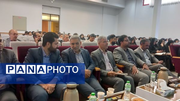 دوره توانمند‌سازی مدیران مدارس ناحیه ۶ مشهد