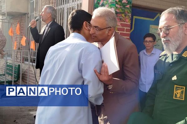 برگزاری مراسم تکریم از فرزند شهید سهیل رستمیان در ناحیه یک شهرری